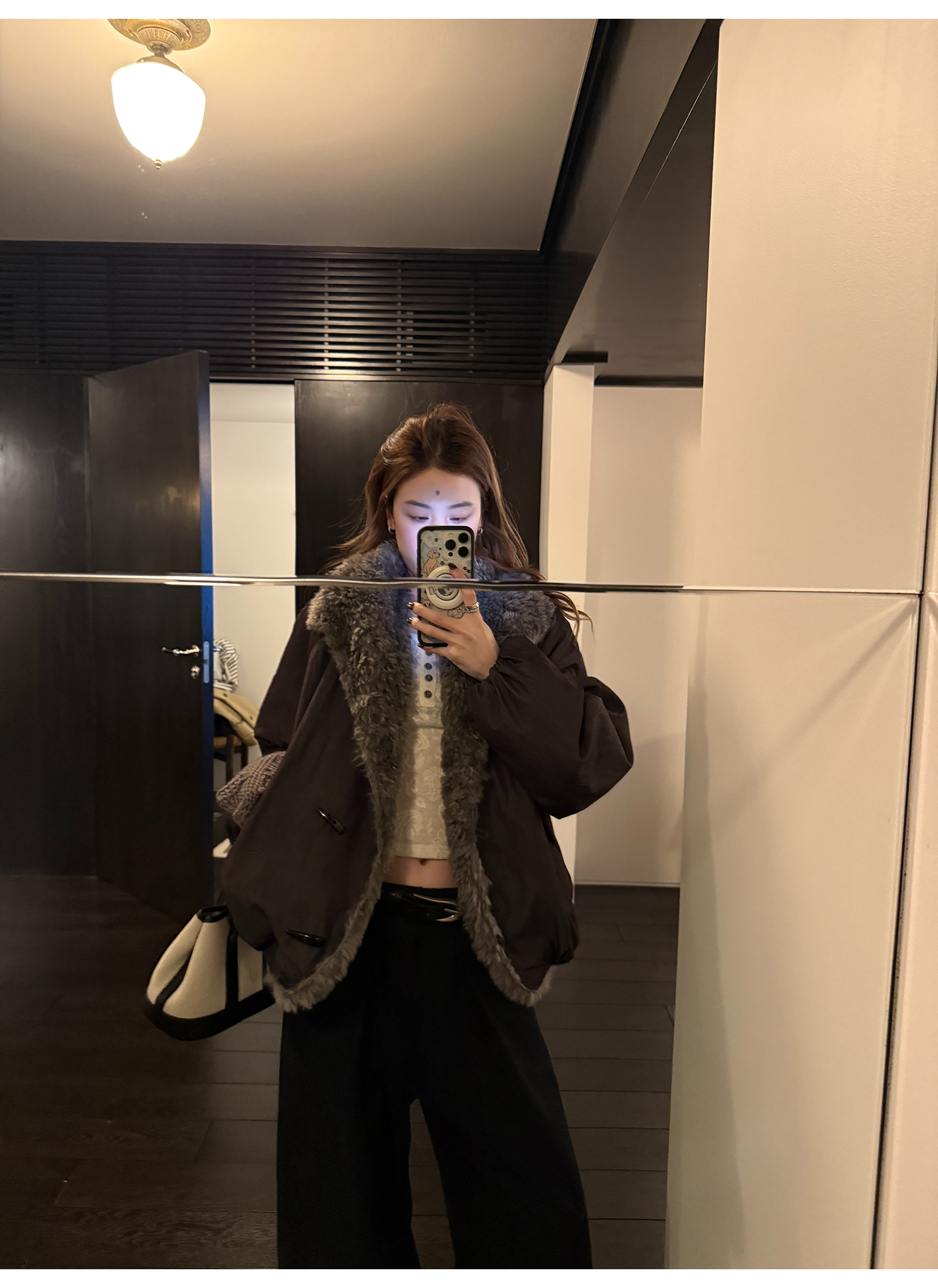 LelyMooch 光沢バイカラーブルゾン｜ボア切替×トグルボタン  LEM280