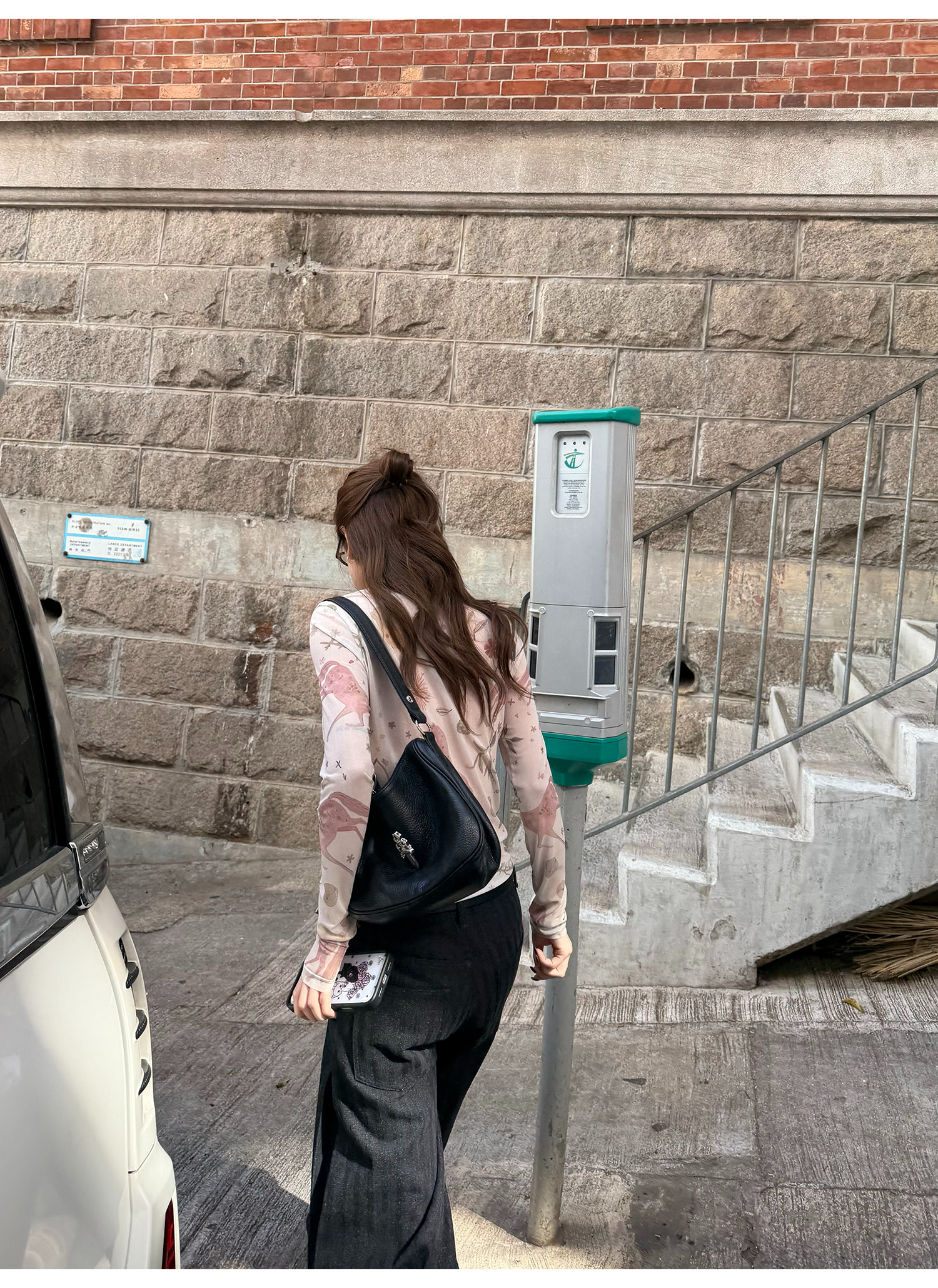 LelyMooch アート総柄シアーメッシュトップス  LEM314