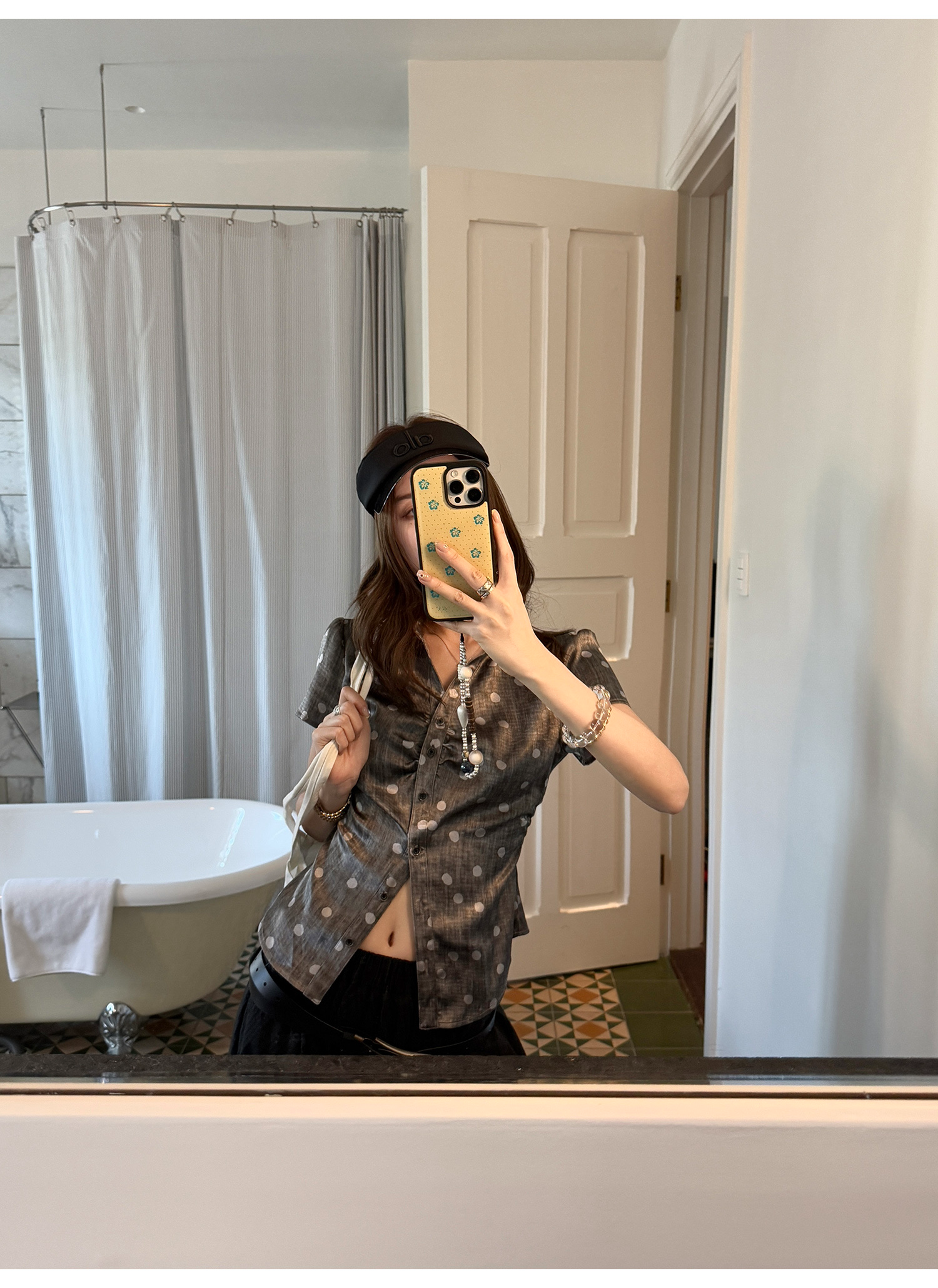 LelyMooch ドット柄サテンブラウス  LEM213