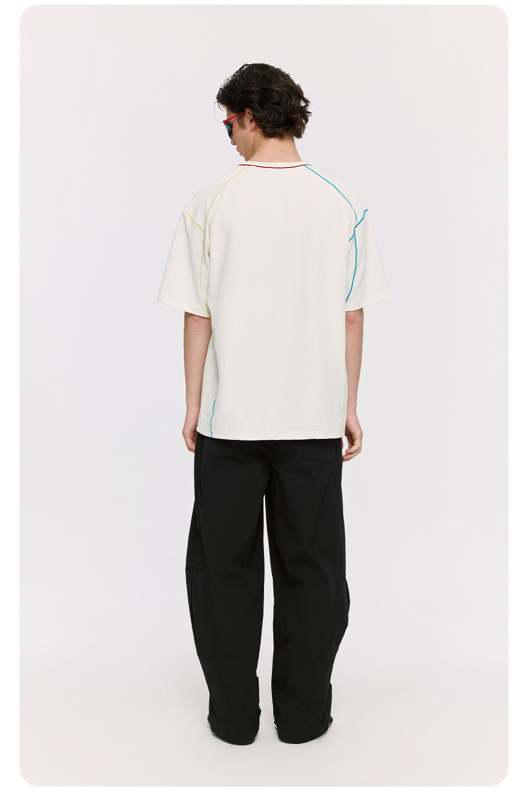 ゆったり着られる 配色ステッチ半袖Tシャツ  LOM074