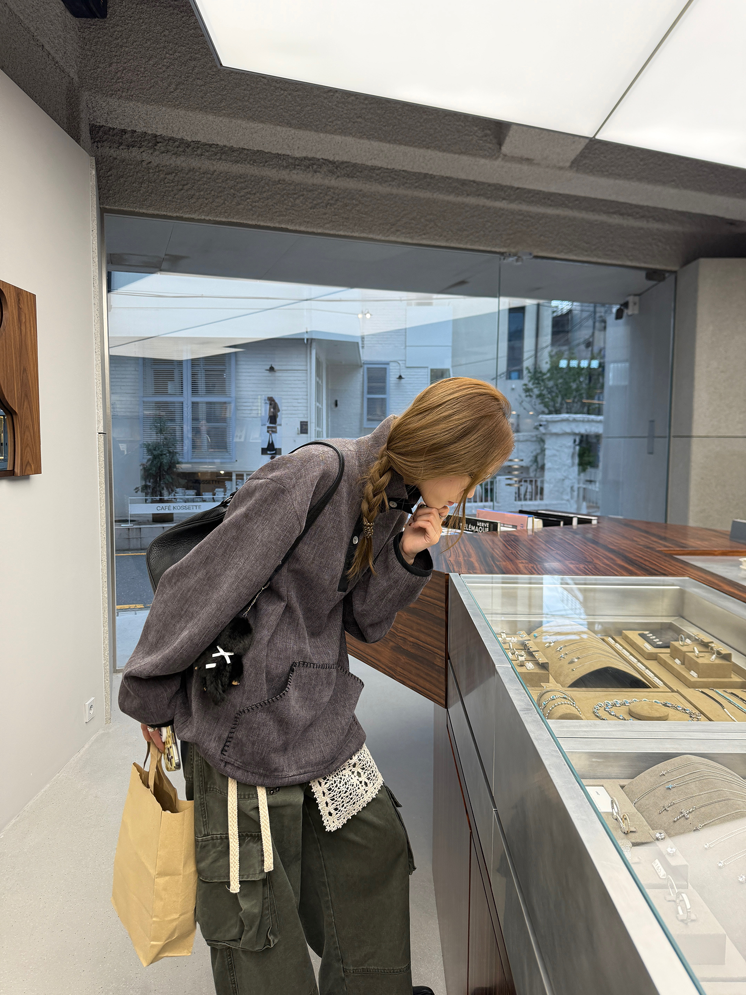 LelyMooch ステッチ入り立ち襟スウェット  LEM253