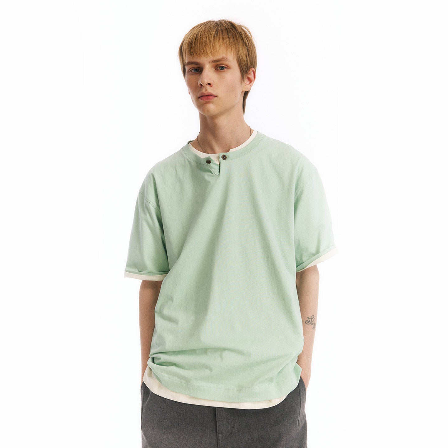 ヘンリーネック 半袖Tシャツ隠しポケット付き  LOM065