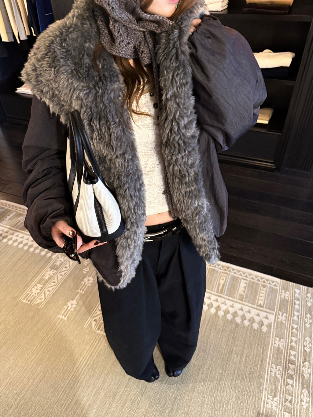 LelyMooch 光沢バイカラーブルゾン｜ボア切替×トグルボタン  LEM280