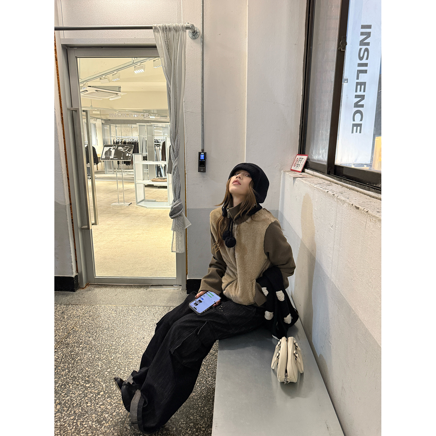 LelyMooch フェイクファー切り替え立ち襟コート  LEM252