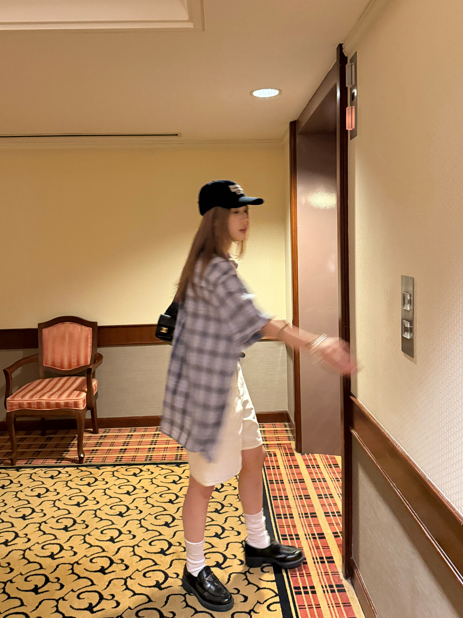 LelyMooch パープル格子柄・軽量半袖シャツ  LEM198