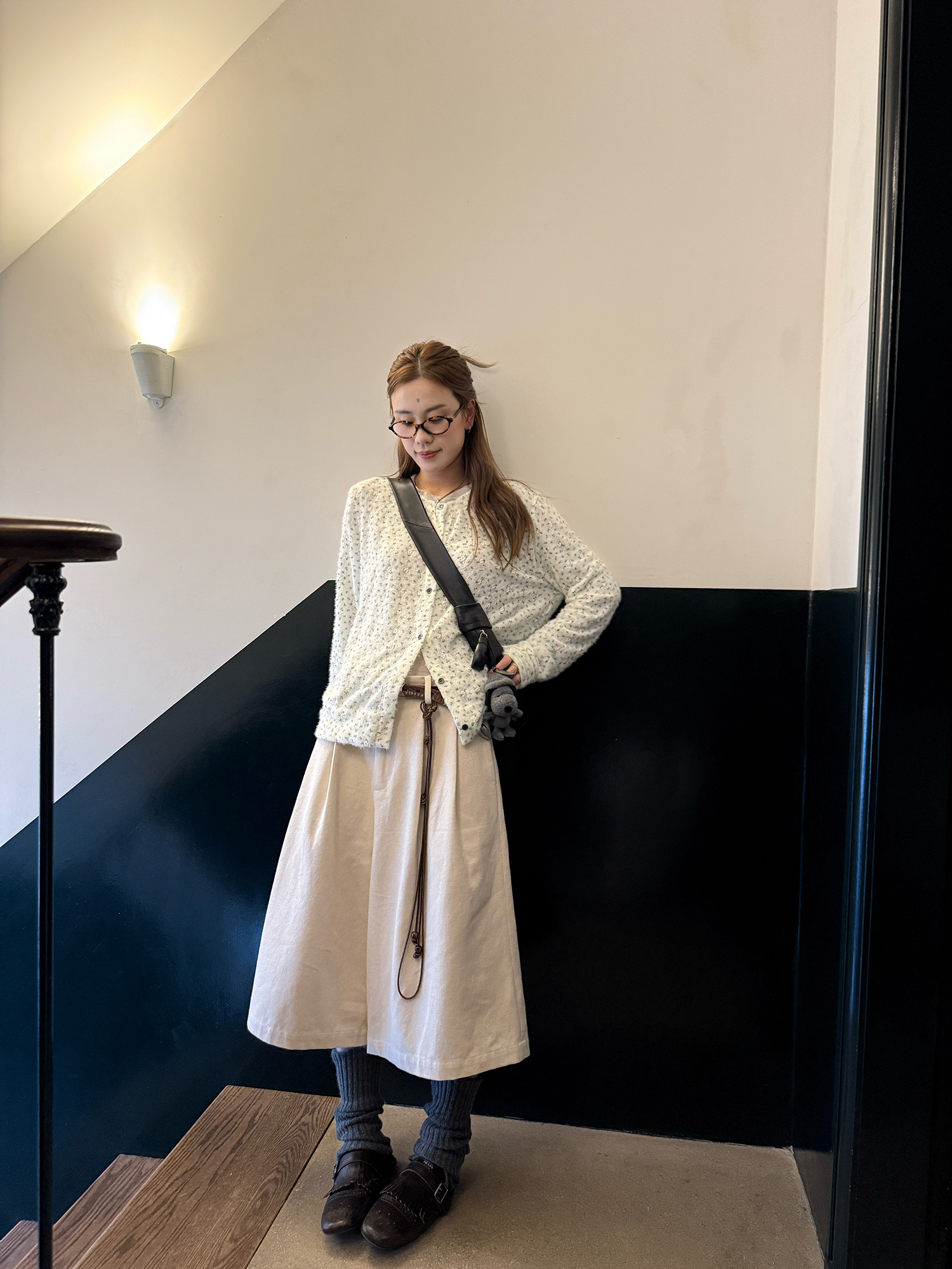 LelyMooch 起毛コットン ベージュクロップドパンツ  LEM255