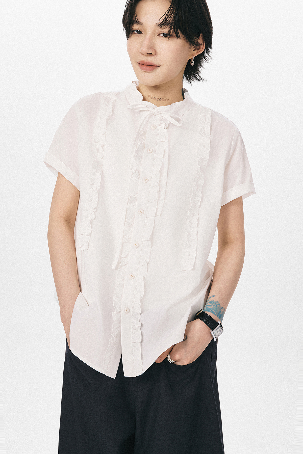 フリルリボン付き半袖シャツ  LOM028