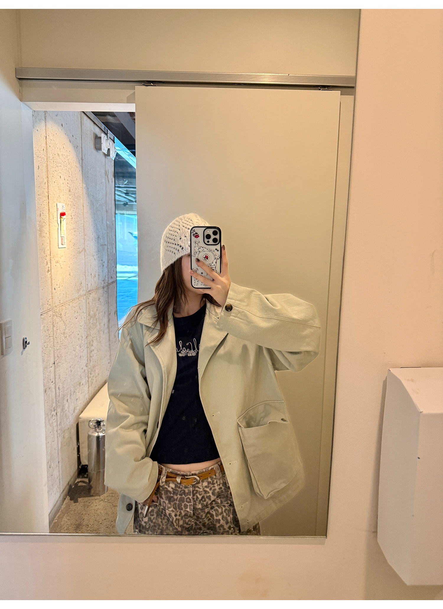 LelyMooch 配色ロゴ入りショート丈Tシャツ  LEM228