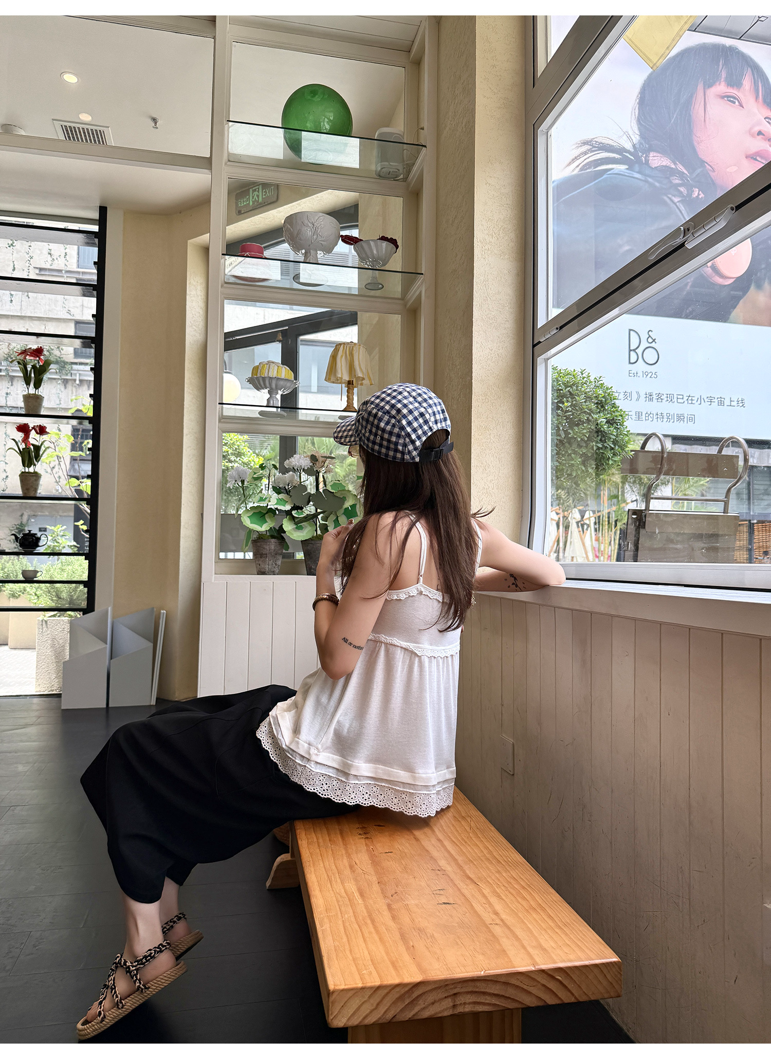 LelyMooch 刺繍入りテンセルキャミ  LEM206