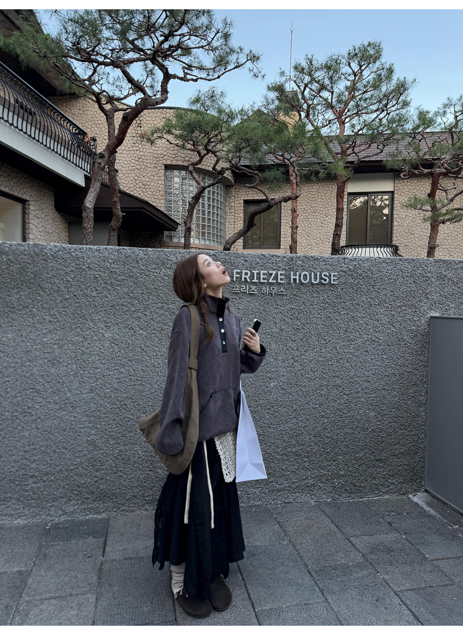 LelyMooch ステッチ入り立ち襟スウェット  LEM253