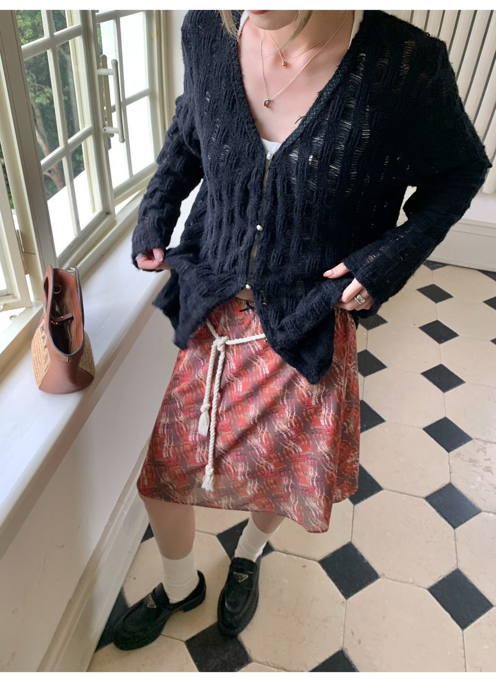 LelyMooch 透け感ニットで即抜け感◎ ゆるシルエットの黒カーディガン LEM149