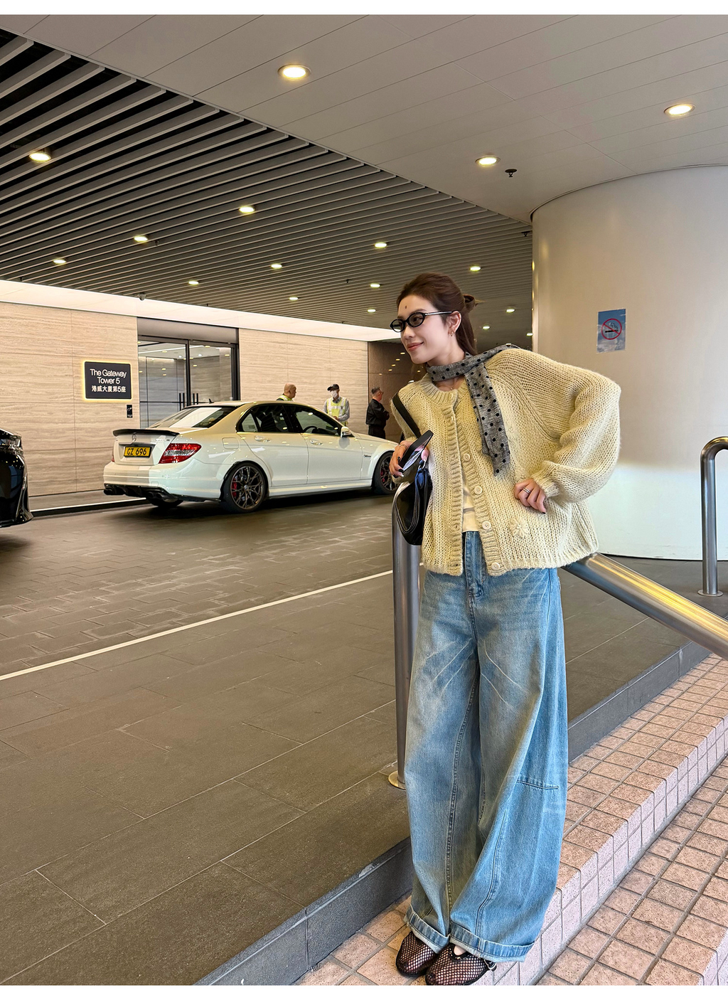 LelyMooch 春夏ムード漂う ひび割れ加工 カーブデニム  LEM316