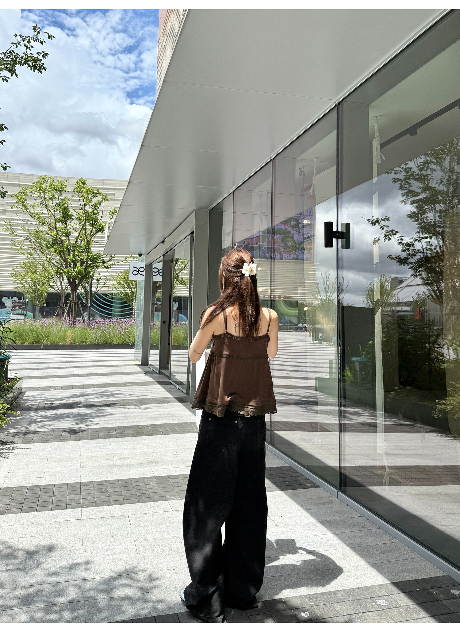 LelyMooch 刺繍入りテンセルキャミ  LEM206