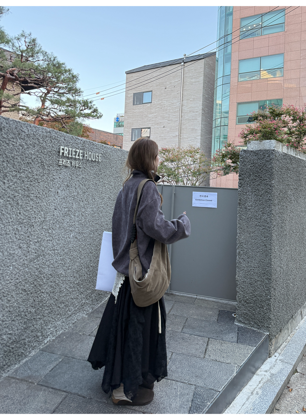 LelyMooch ステッチ入り立ち襟スウェット  LEM253