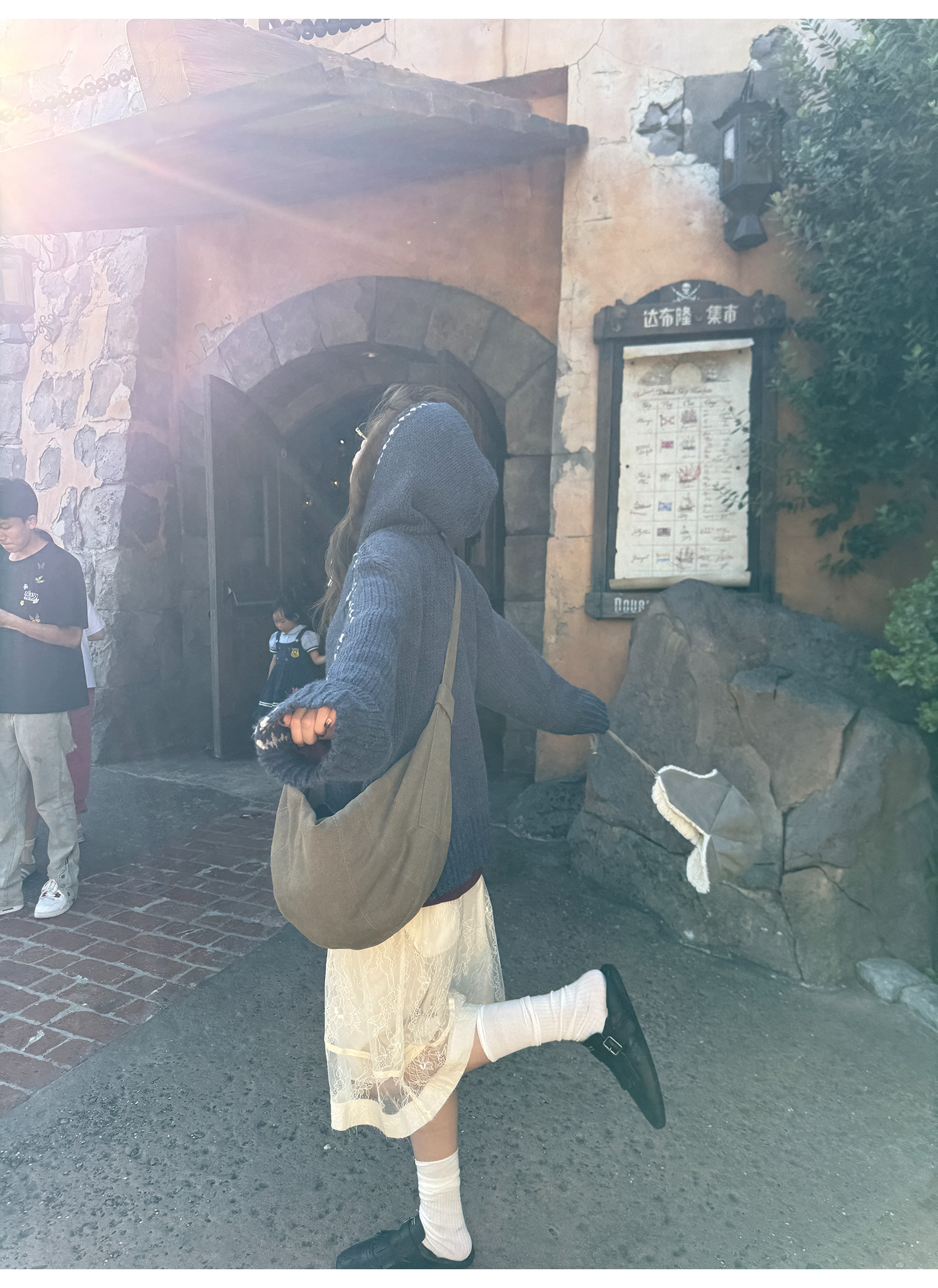 LelyMooch ハリ感レース×ドロストスカート  LEM239