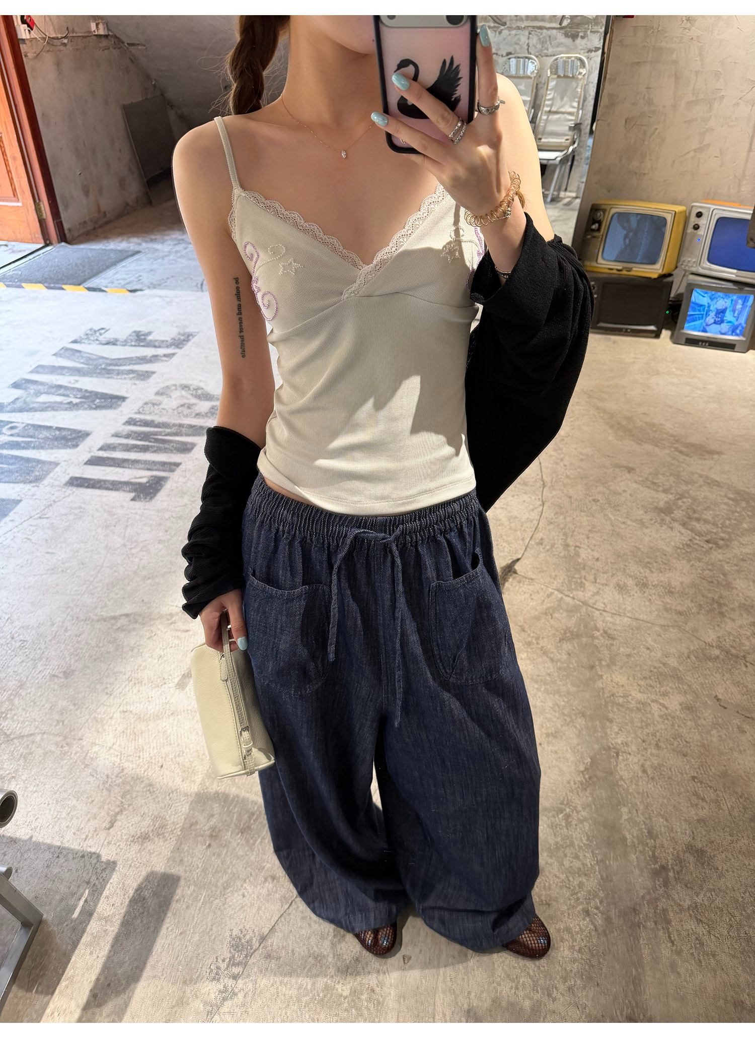 LelyMooch ウォッシュデニム ワイドイージーパンツ  LEM351