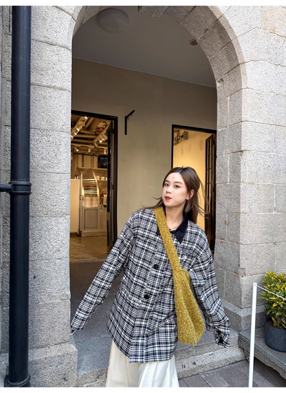 LelyMooch black and white checked trench coat, midi length LEM078