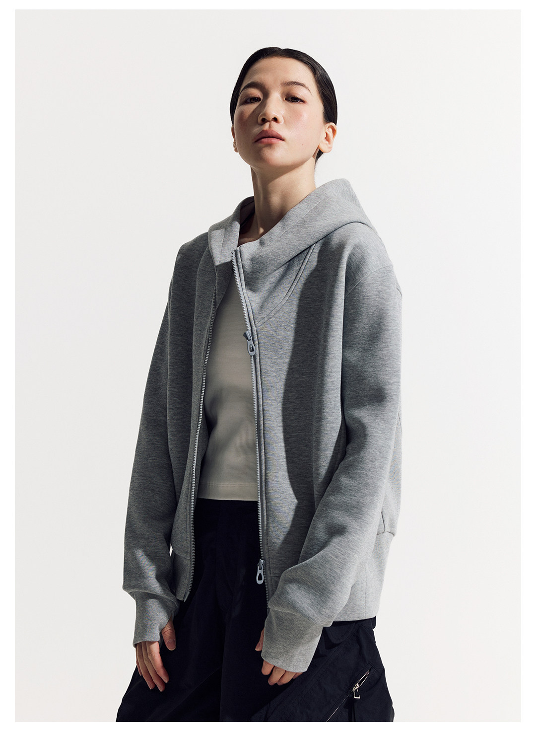 斜めジップ ダンボール素材 パーカー  LOM048