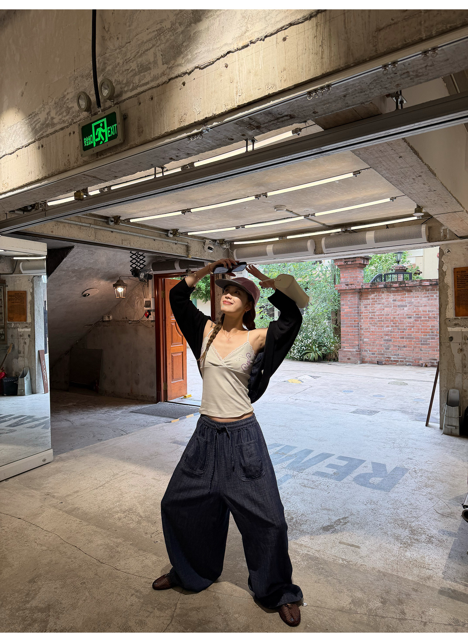 LelyMooch ウォッシュデニム ワイドイージーパンツ  LEM351