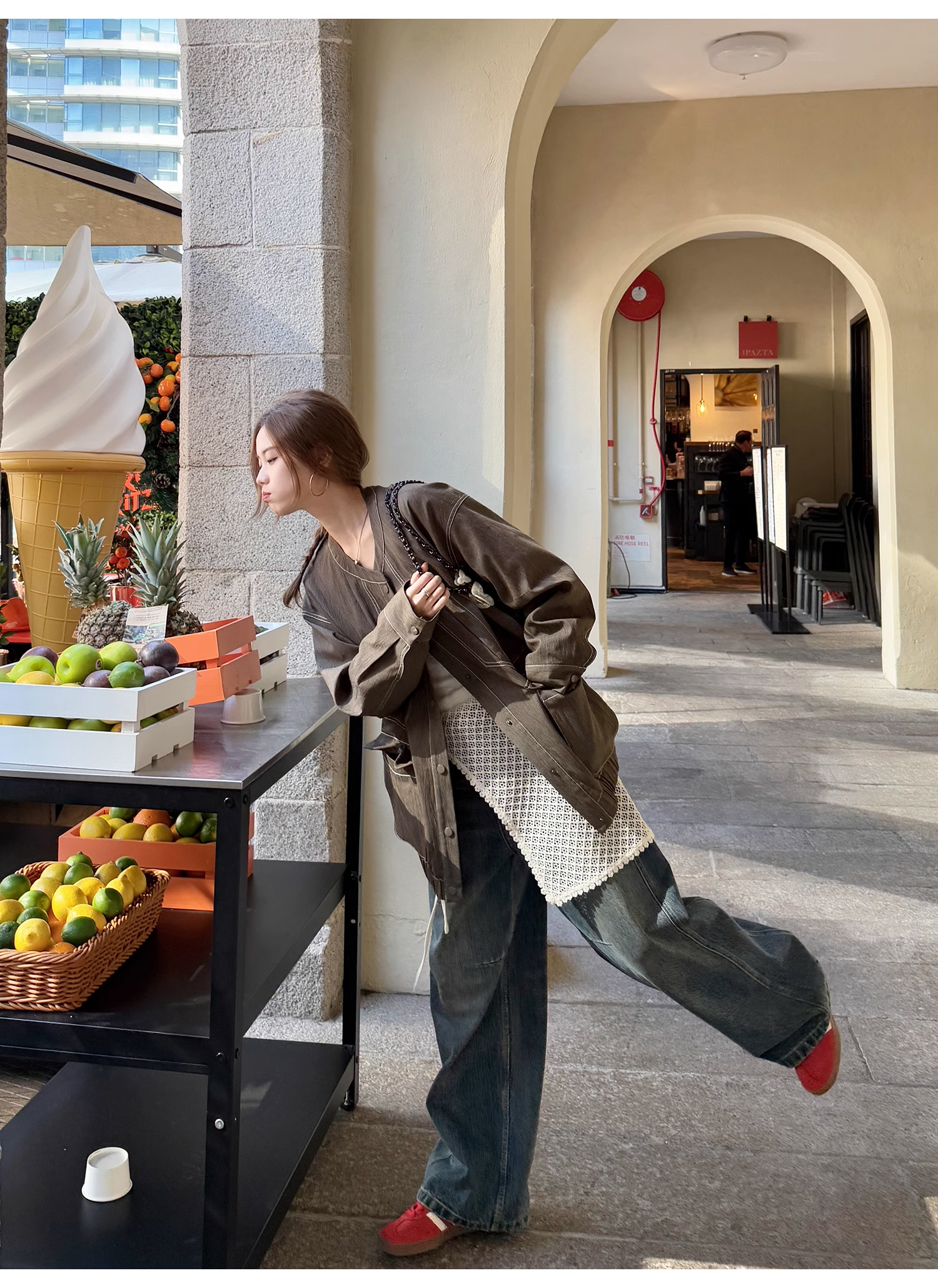 LelyMooch  ウォッシュブルーのジーンズ  LEM087