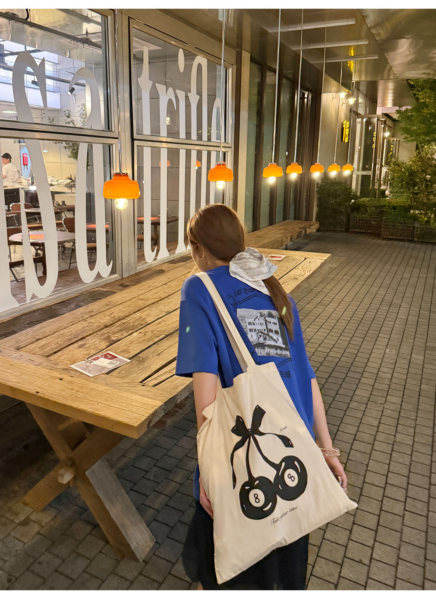 LelyMooch クラインブルー×スタッズTシャツ｜2色展開  LEM194