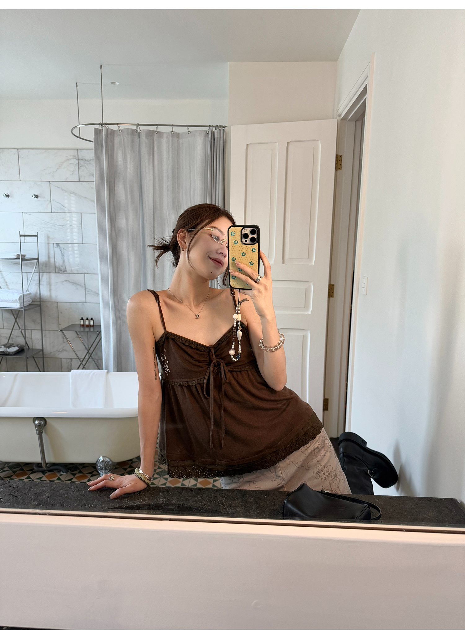 LelyMooch 刺繍入りテンセルキャミ  LEM206