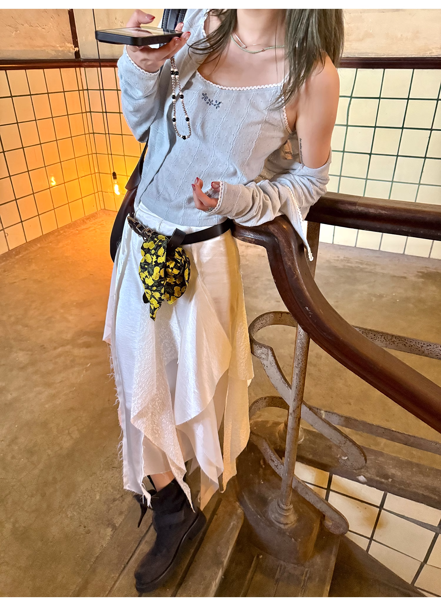 LelyMooch  重厚レース×光沢サテンスカート  LEM097