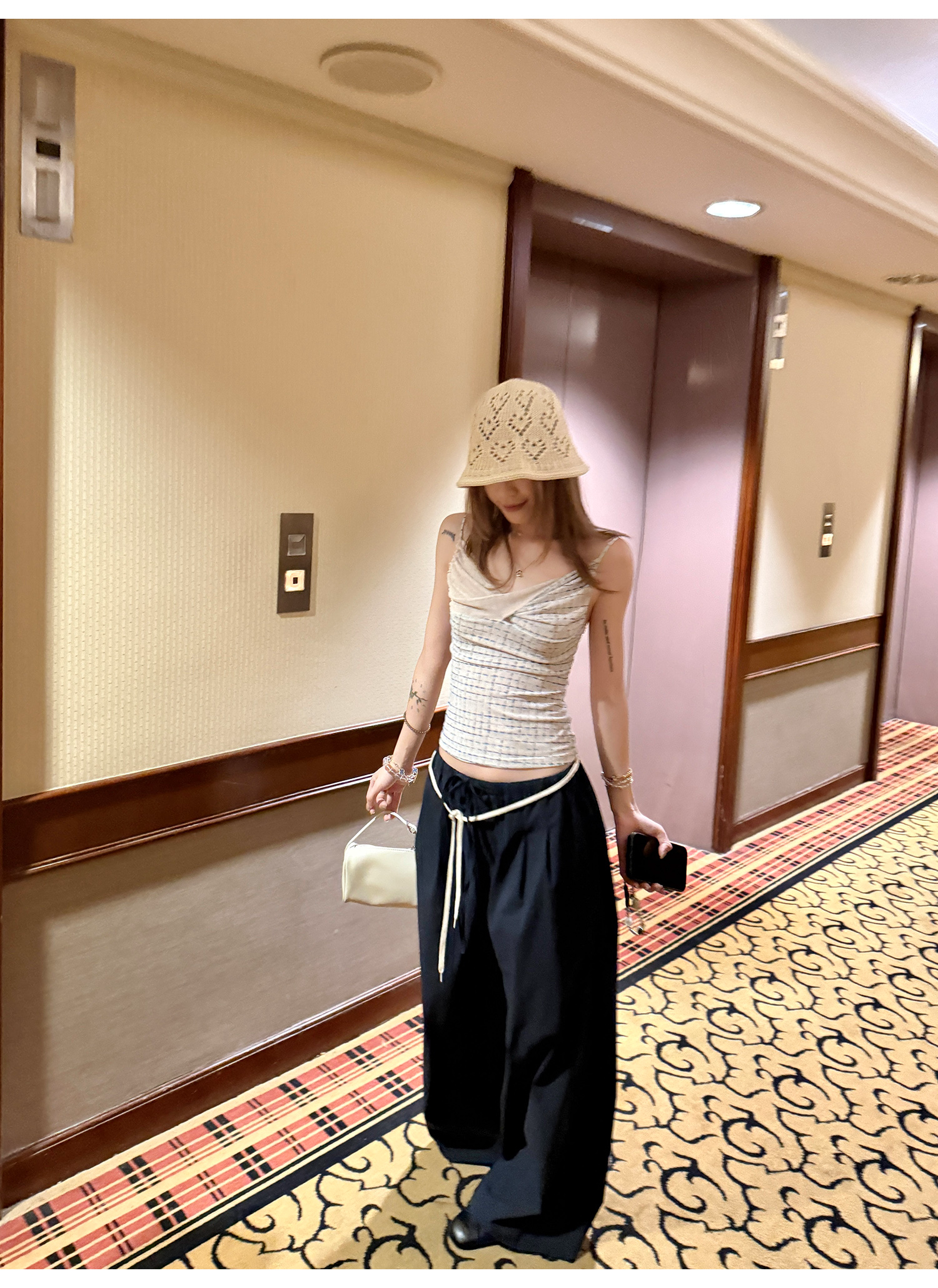 LelyMooch チェック柄 ドレープキャミトップス  LEM191