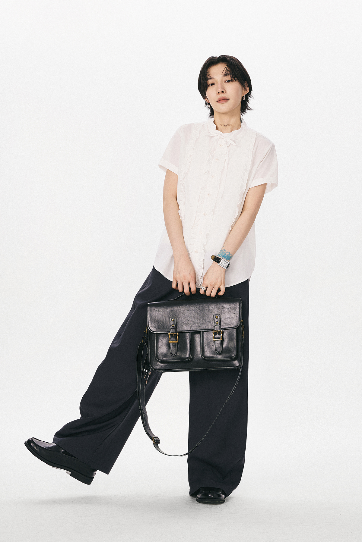 フリルリボン付き半袖シャツ  LOM028