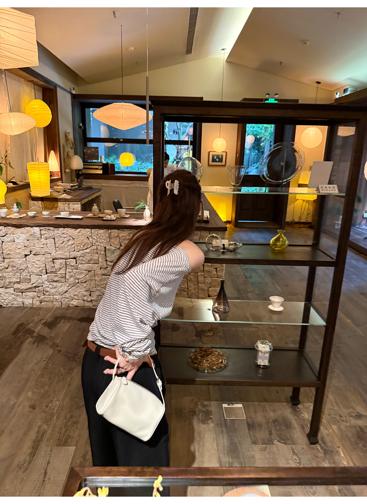 LelyMooch 小花刺繍ストライプトップス  LEM210