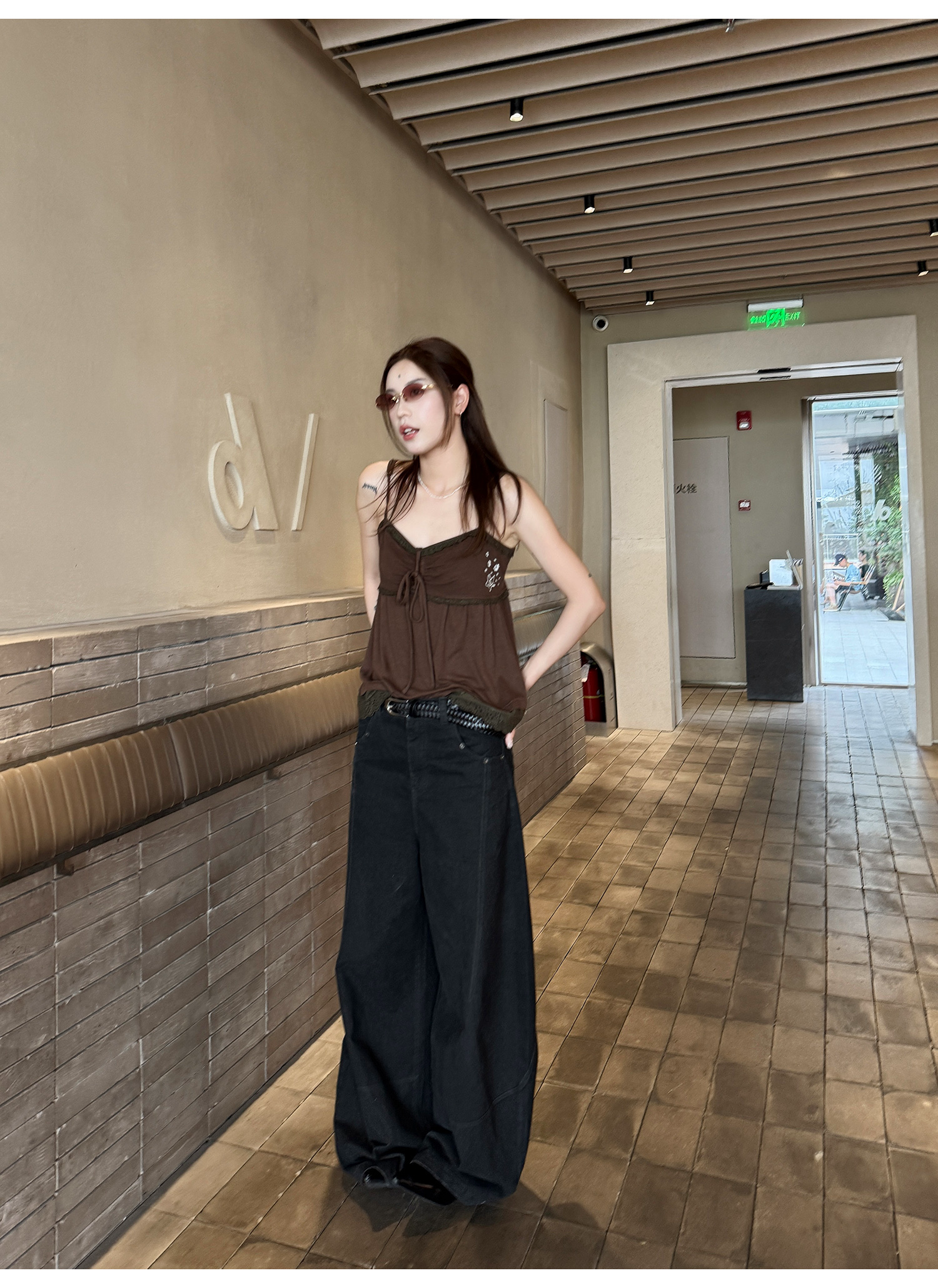 LelyMooch 刺繍入りテンセルキャミ  LEM206