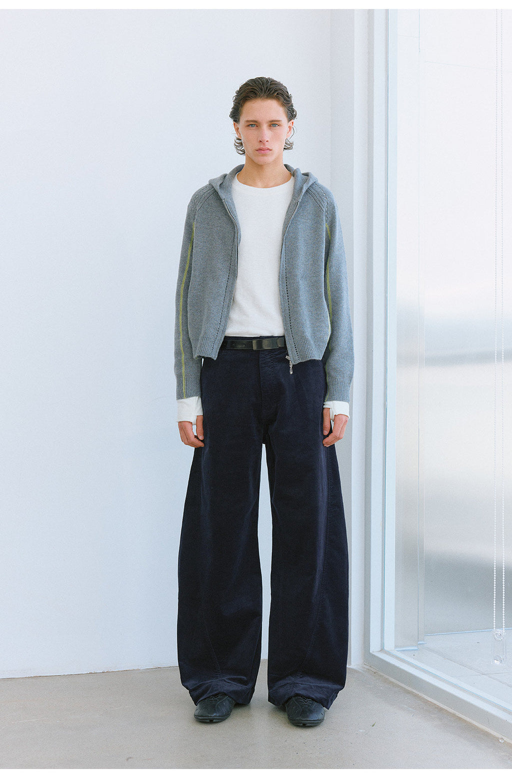プレミアムコーデュロイ カーブパンツ  LOM109