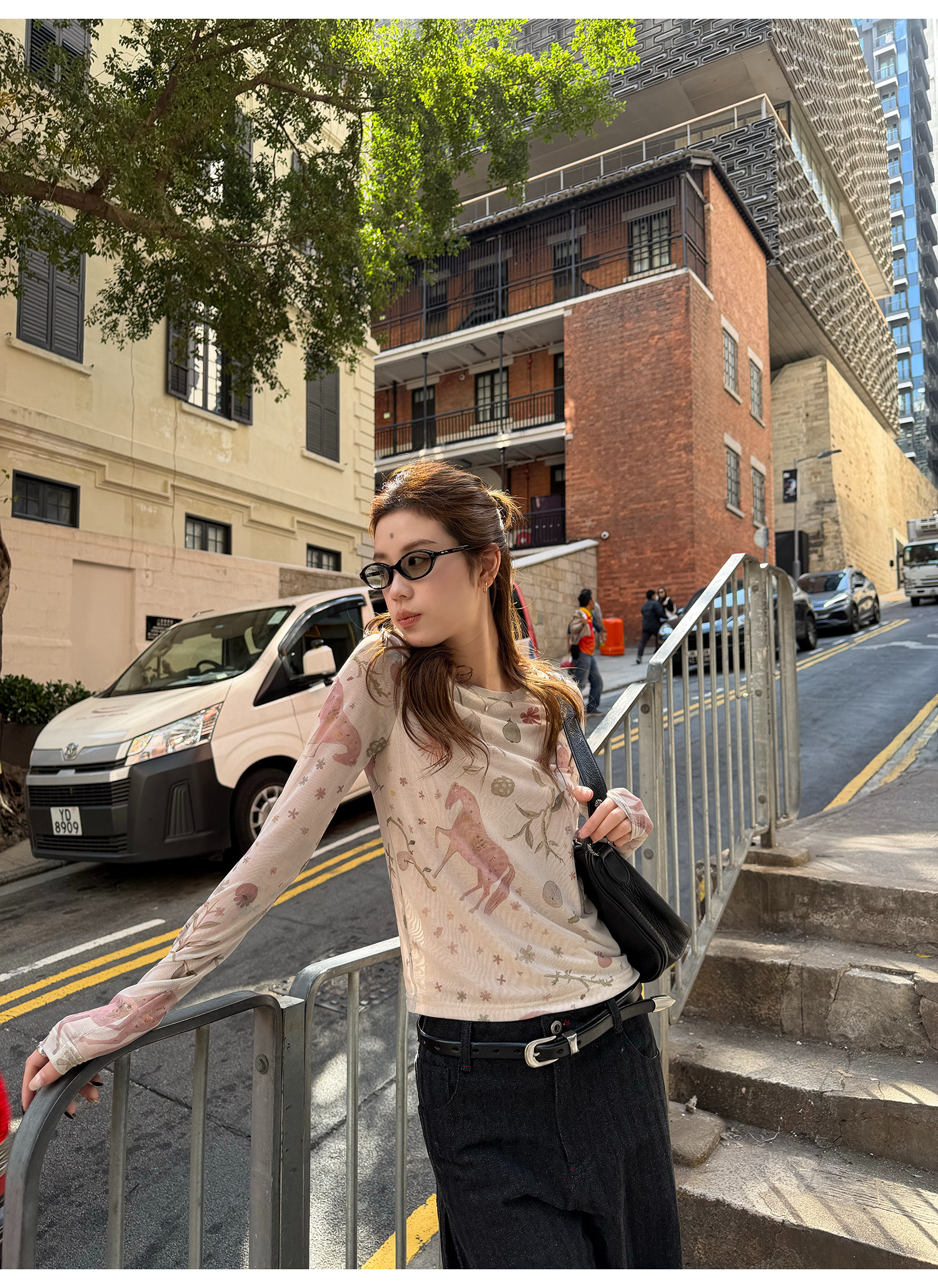 LelyMooch アート総柄シアーメッシュトップス  LEM314