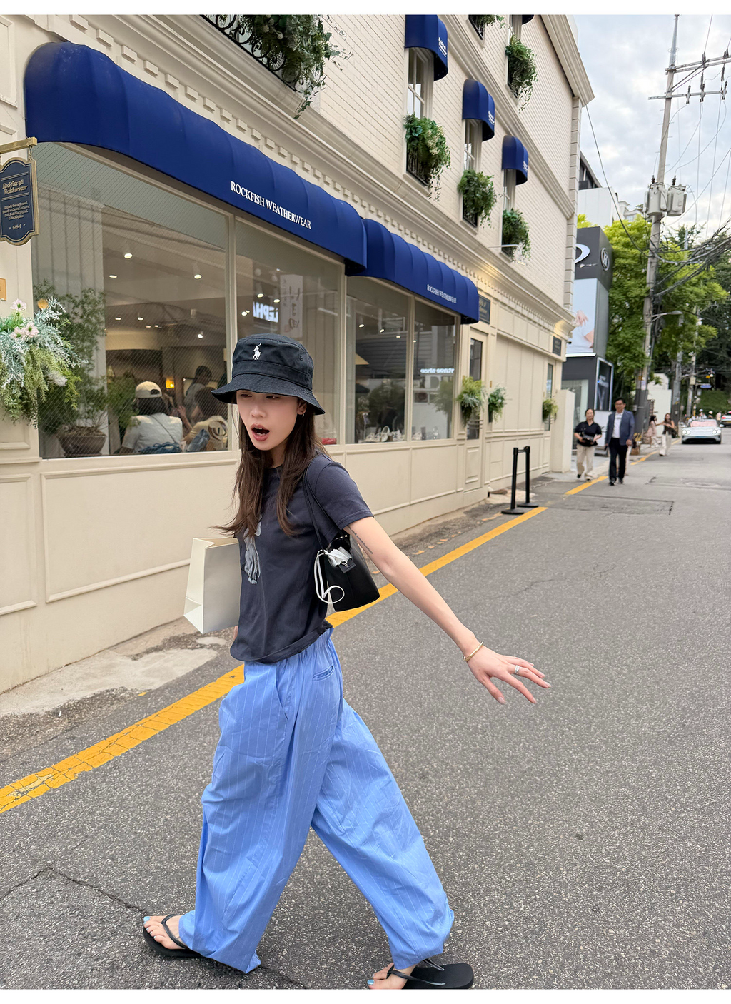 LelyMooch 爽やかブルーのバルーンカーブパンツ  LEM363