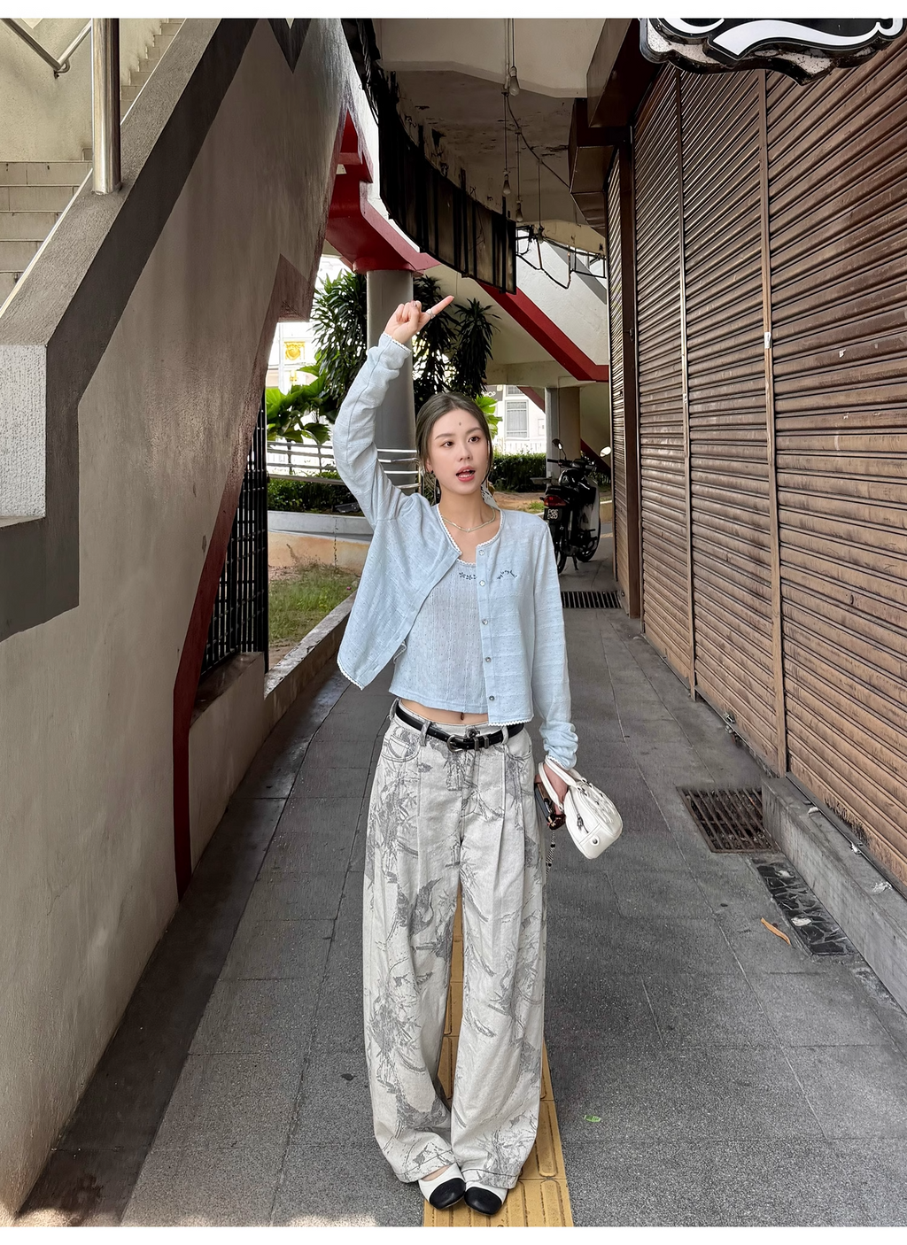 【7日以内にお届け】LelyMooch ヴィンテージ風 ジャカード デニムパンツ LEM109