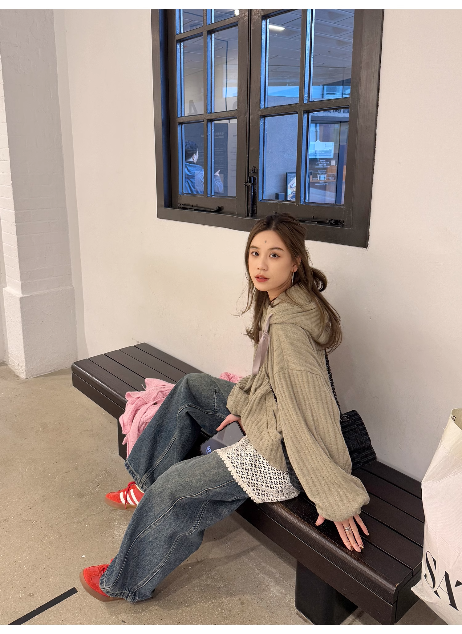 LelyMooch  ウォッシュブルーのジーンズ  LEM087