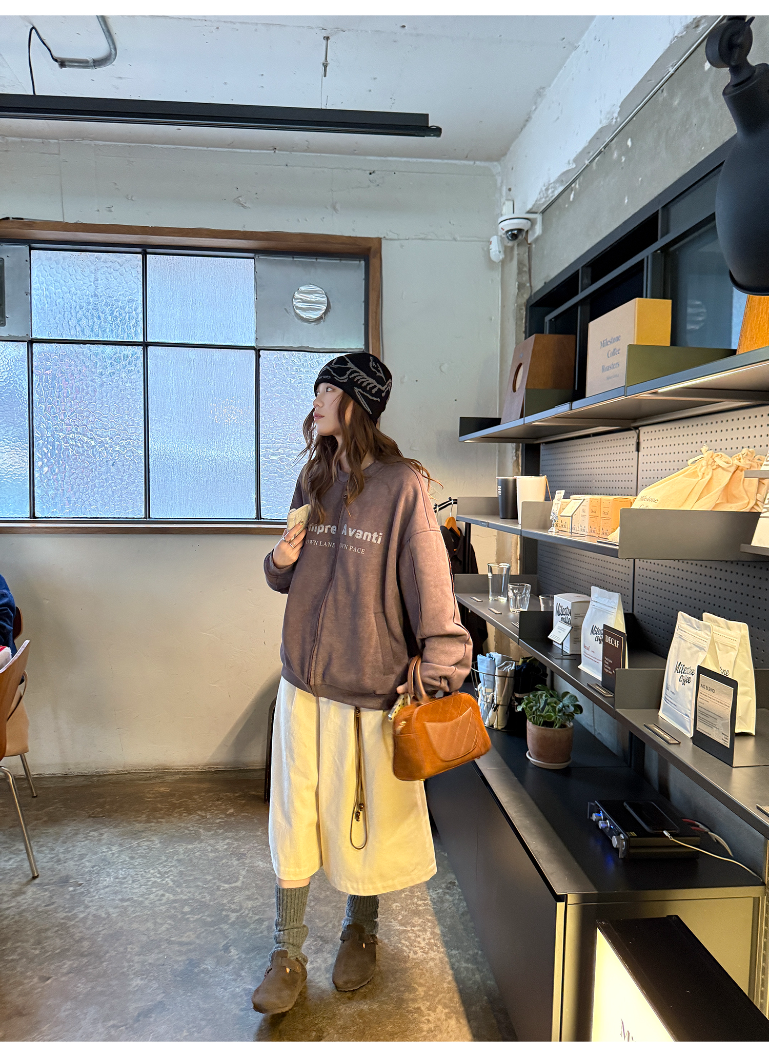 LelyMooch 起毛コットン ベージュクロップドパンツ  LEM255