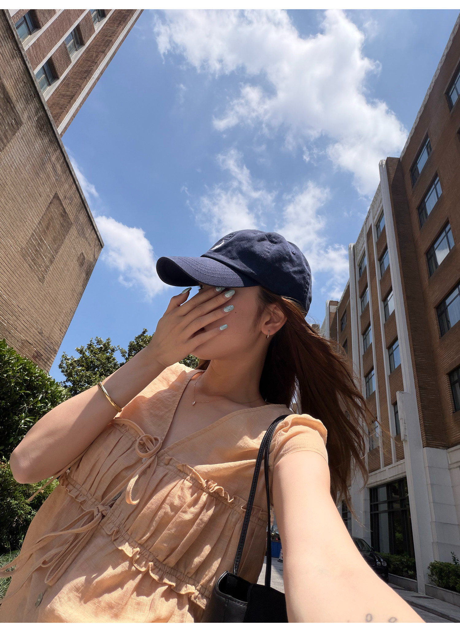 LelyMooch ドローストリングVブラウス  LEM374