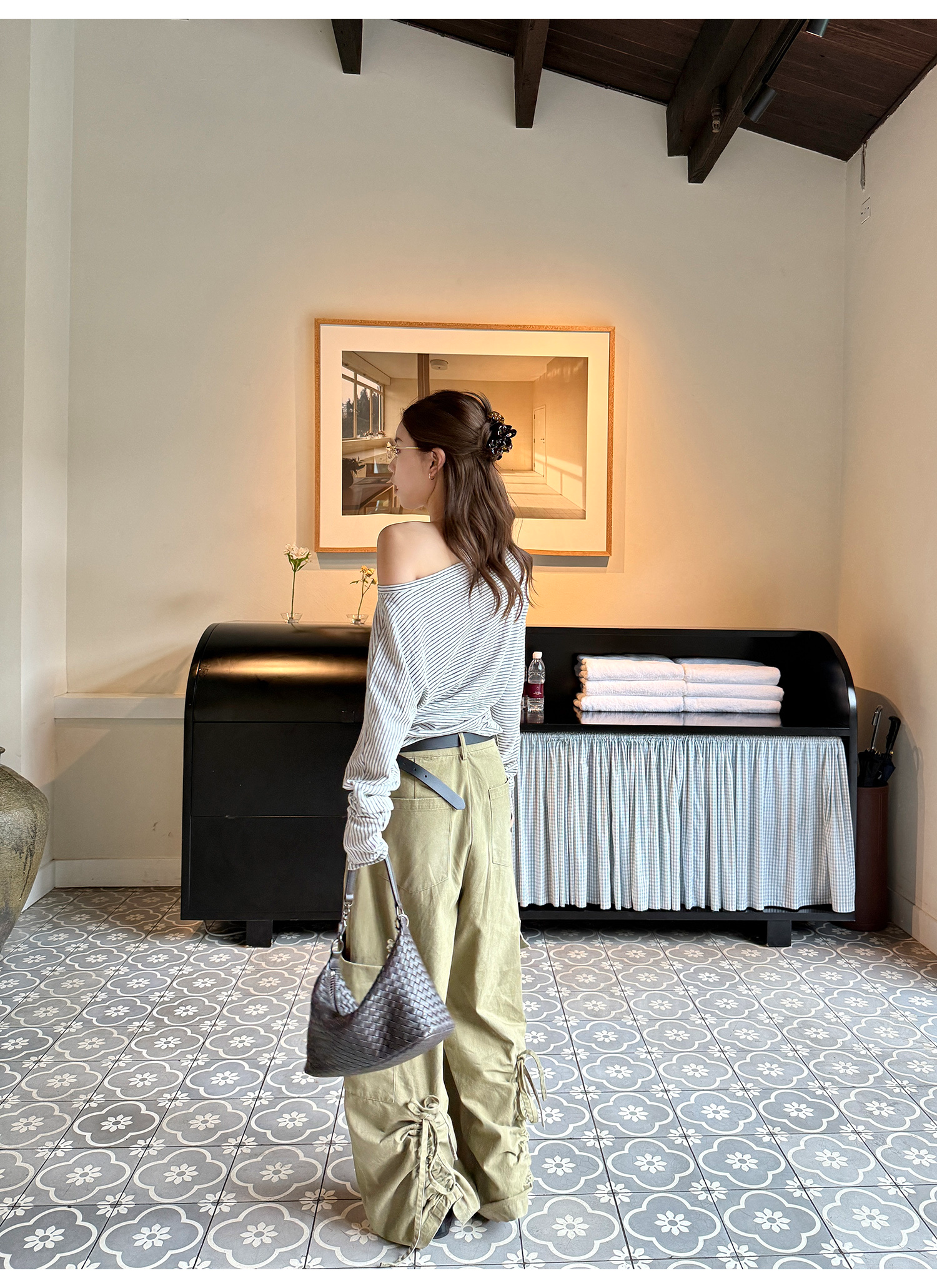 LelyMooch 小花刺繍ストライプトップス  LEM210