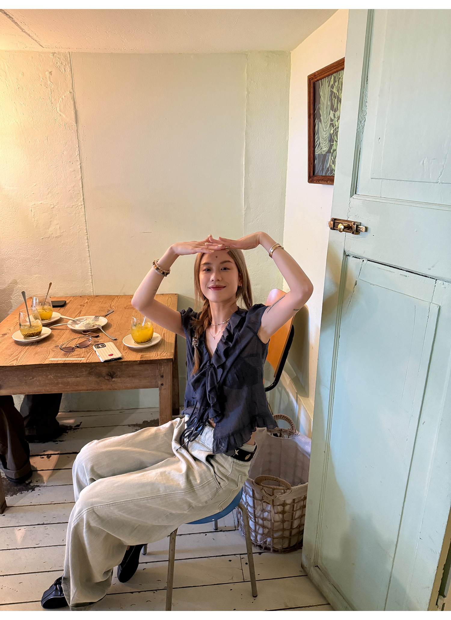 LelyMooch くしゅくしゅ涼感チェック フリルシャツ  LEM175