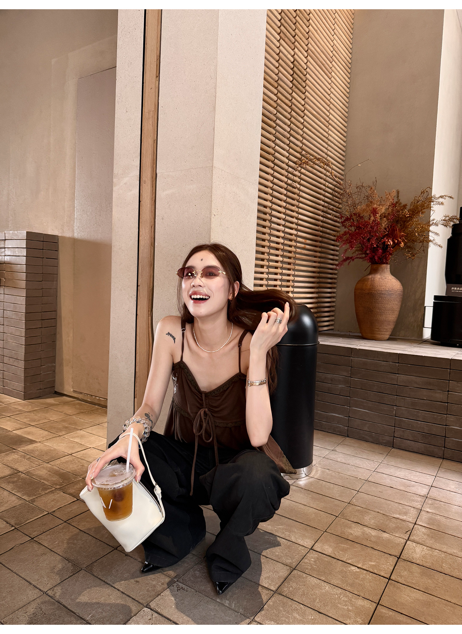 LelyMooch 刺繍入りテンセルキャミ  LEM206