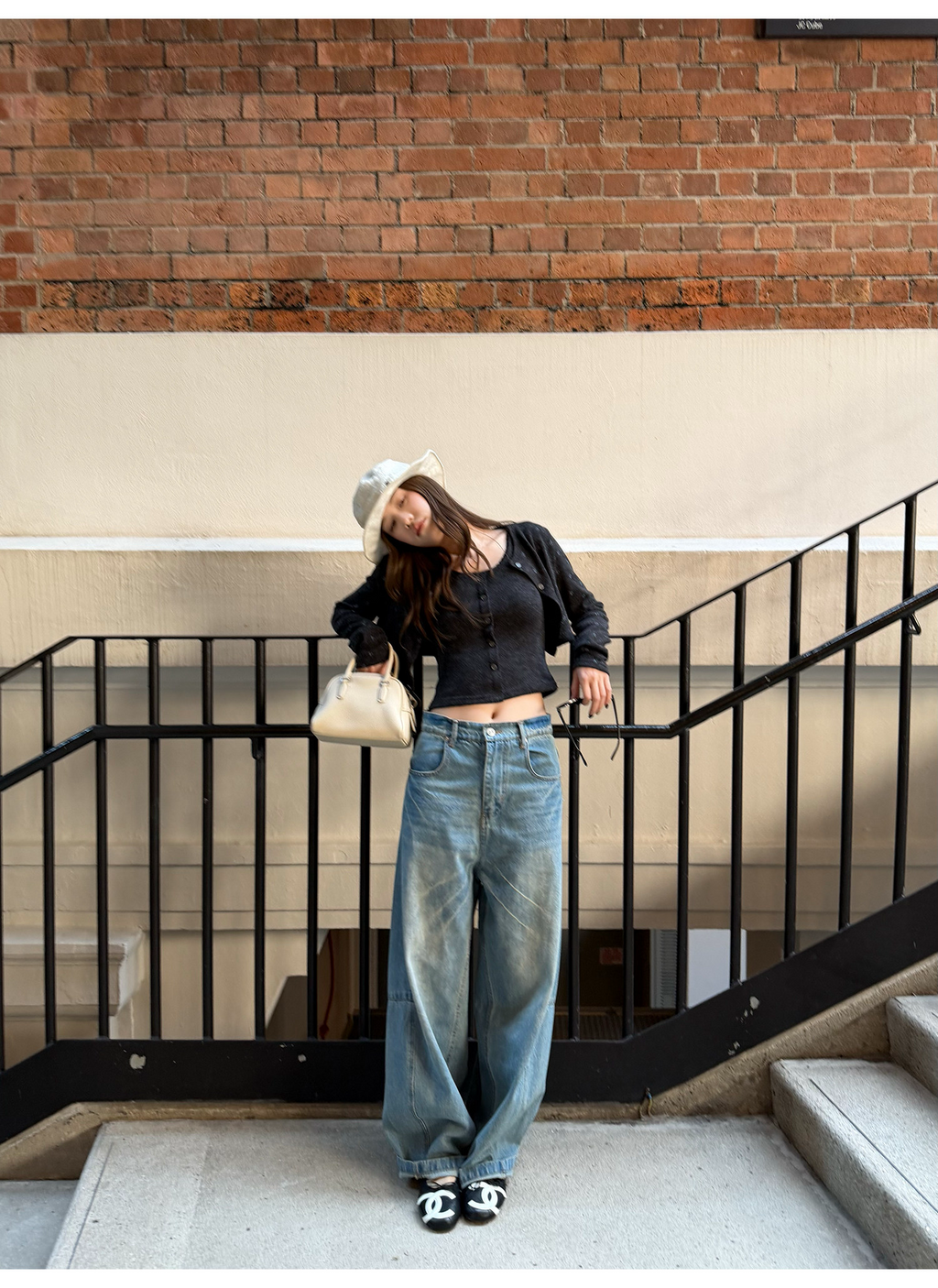 LelyMooch 春夏ムード漂う ひび割れ加工 カーブデニム  LEM316