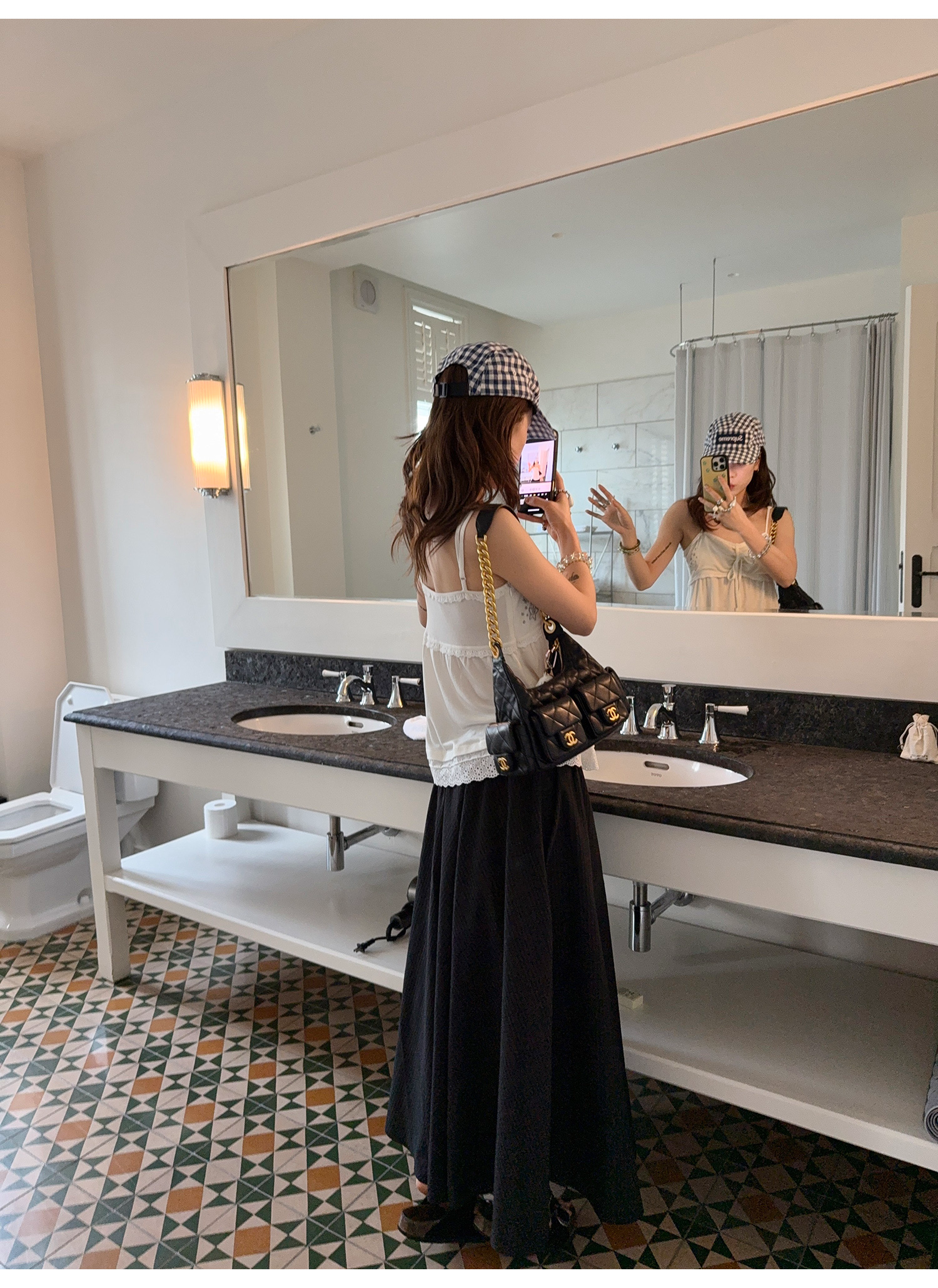 LelyMooch 刺繍入りテンセルキャミ  LEM206