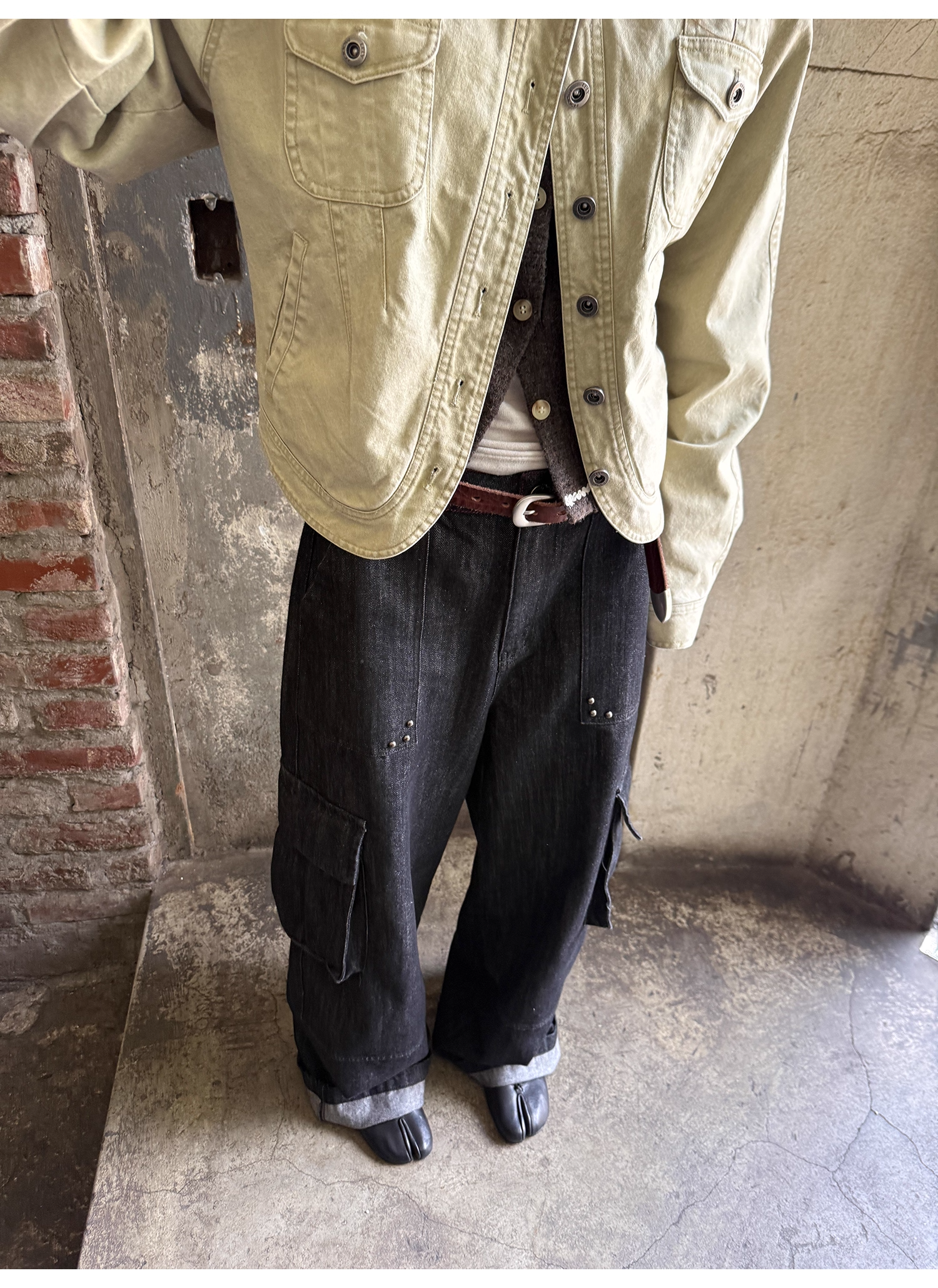 LelyMooch セルビッジ黒デニムパンツ　LEM257