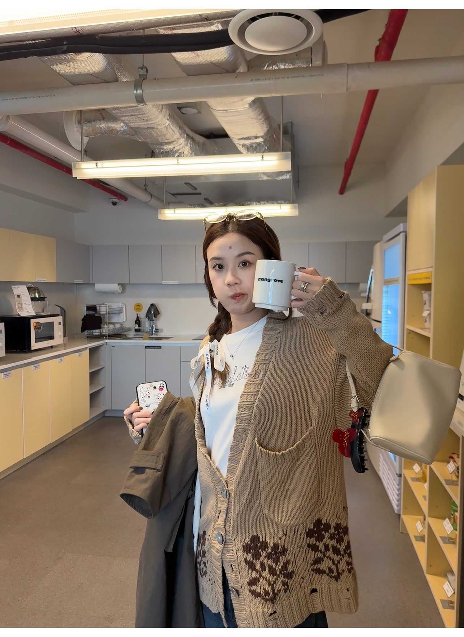 LelyMooch 配色ロゴ入りショート丈Tシャツ  LEM228