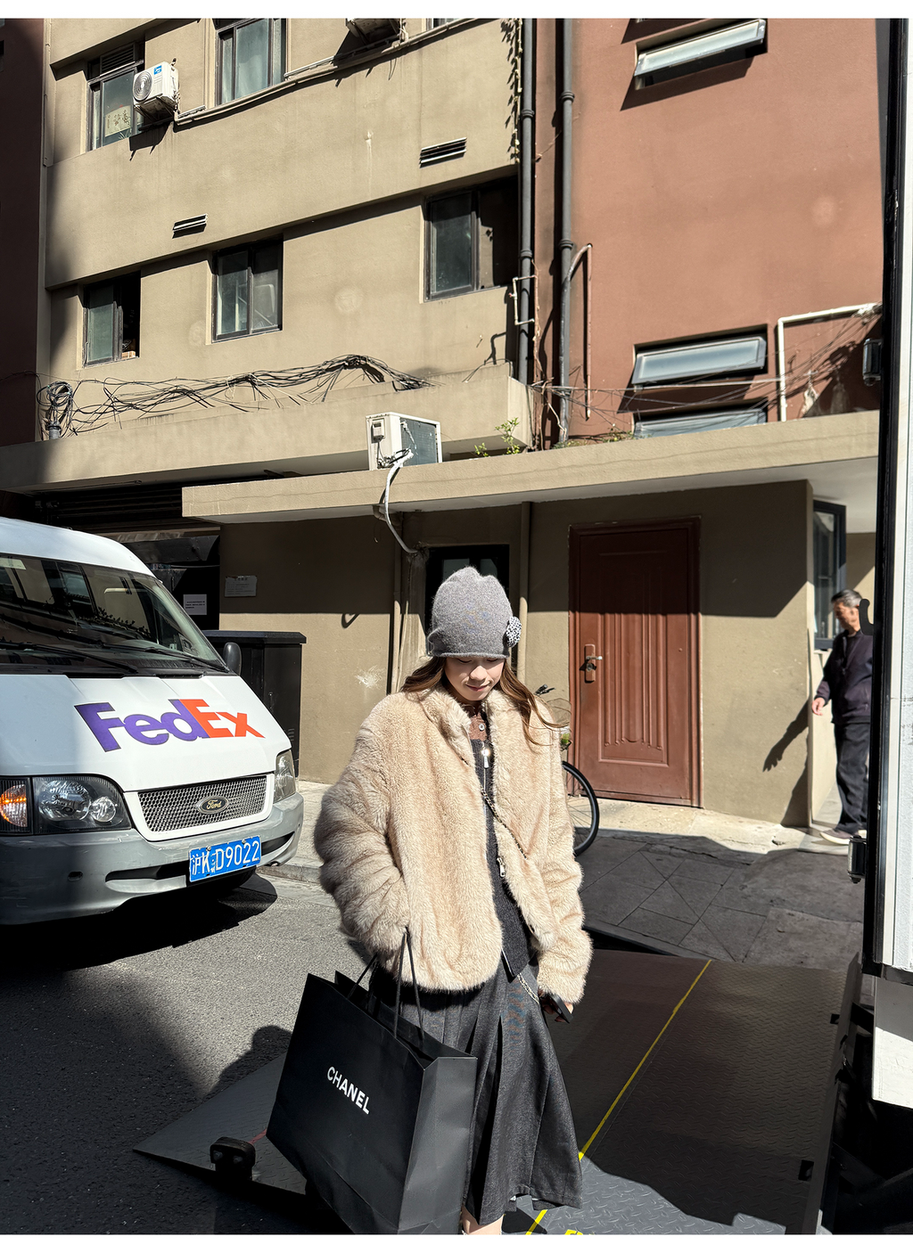 LelyMooch ふわふわエコファーコート｜オートミール  LEM268