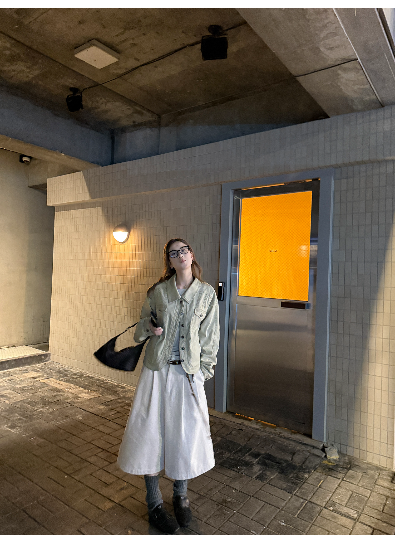 LelyMooch 起毛コットン ベージュクロップドパンツ  LEM255