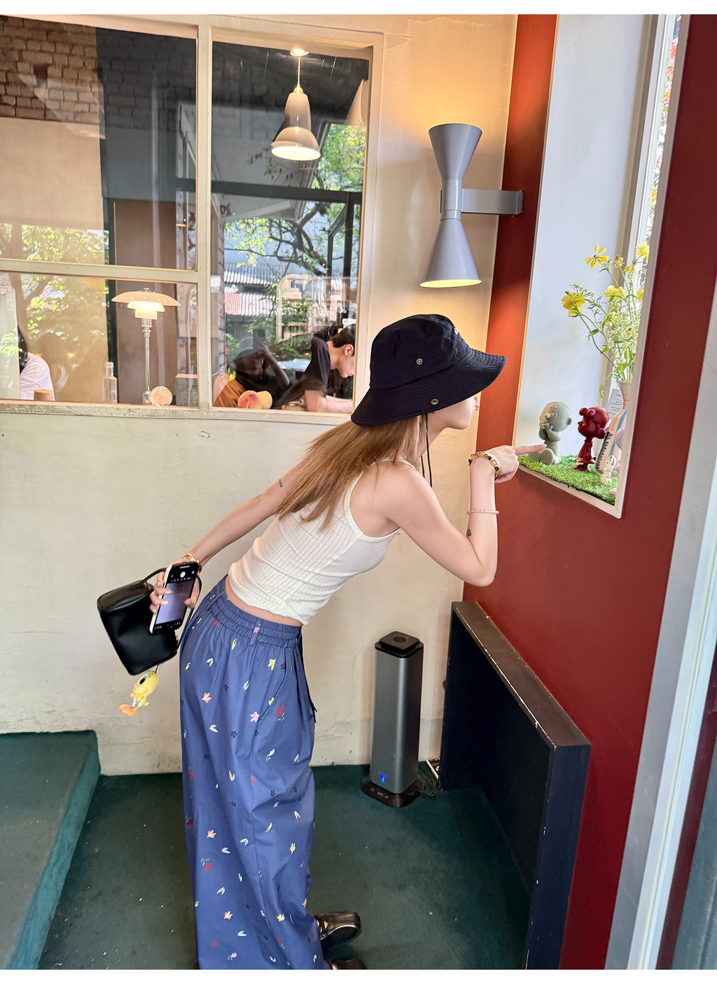 LelyMooch 花柄ワイドドロストパンツ  LEM166