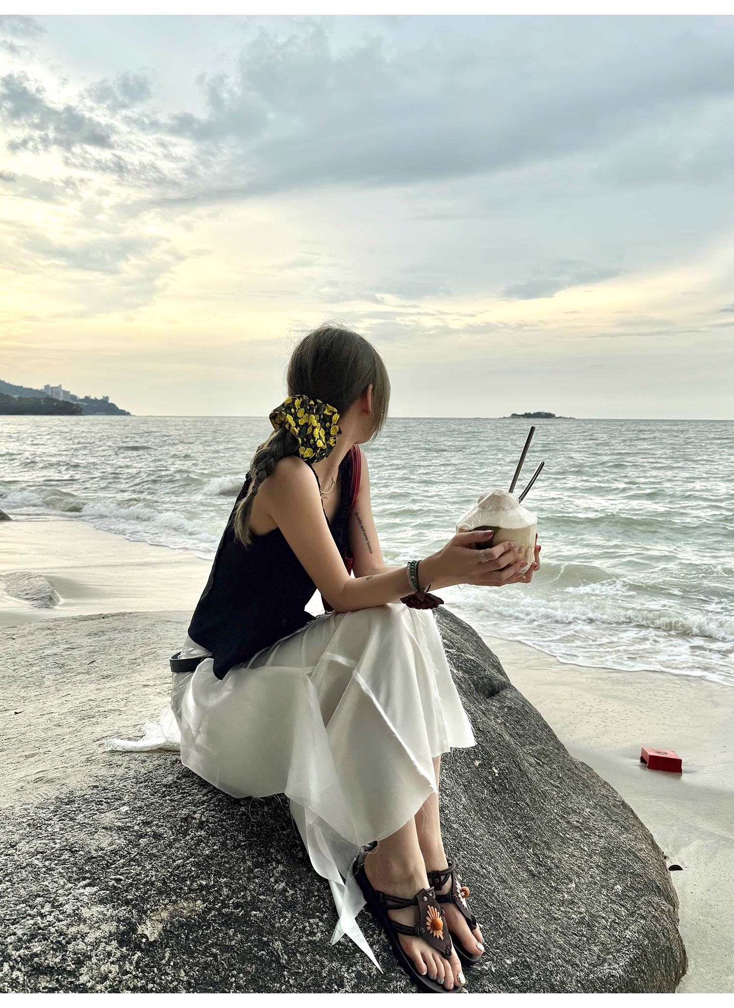 LelyMooch  重厚レース×光沢サテンスカート  LEM097