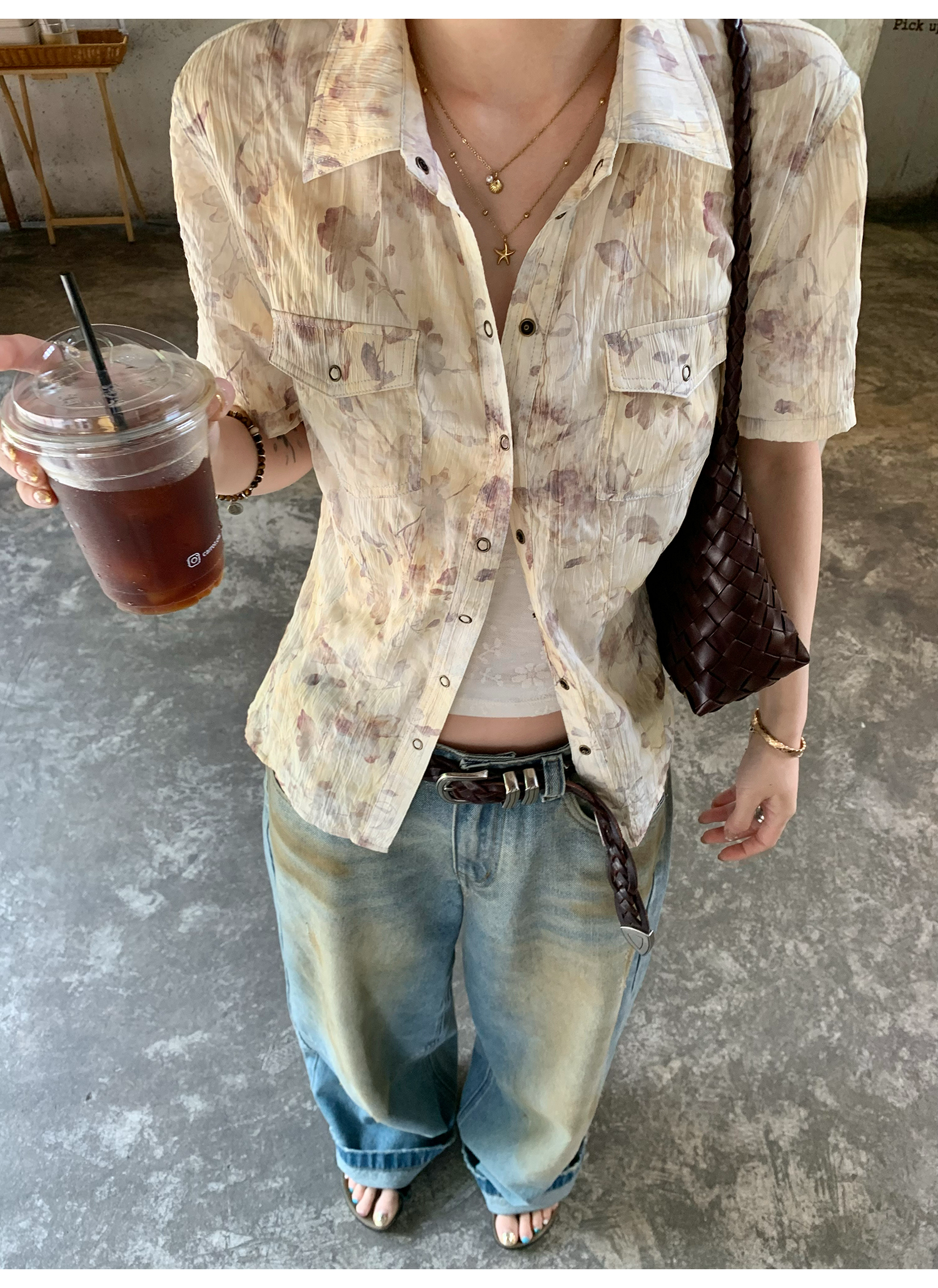 LelyMooch Camicia corta con lavorazione a pieghe effetto tie-dye floreale LEM139